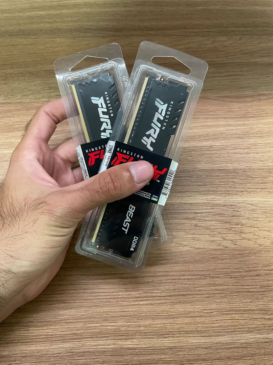 Memória RAM ddr4 Kingston 8x2 - Foto 2