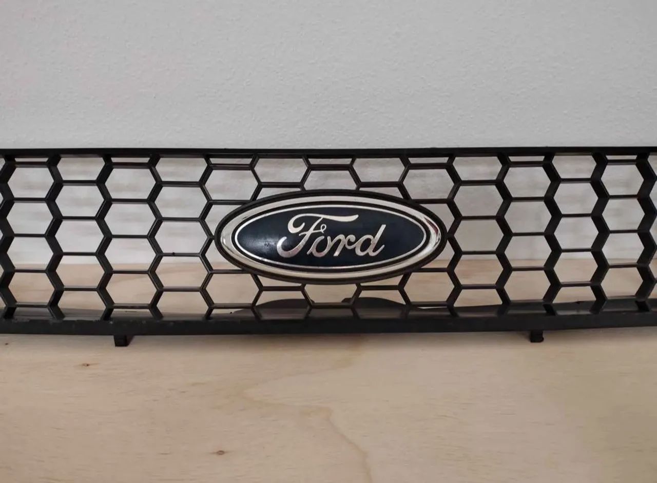 Grade frontal Ford EcoSport 2003-2007 Original - Foto 2