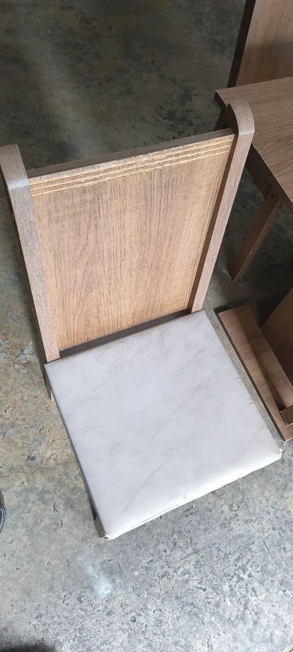 Mesa de quatro cadeiras...  - Foto 3
