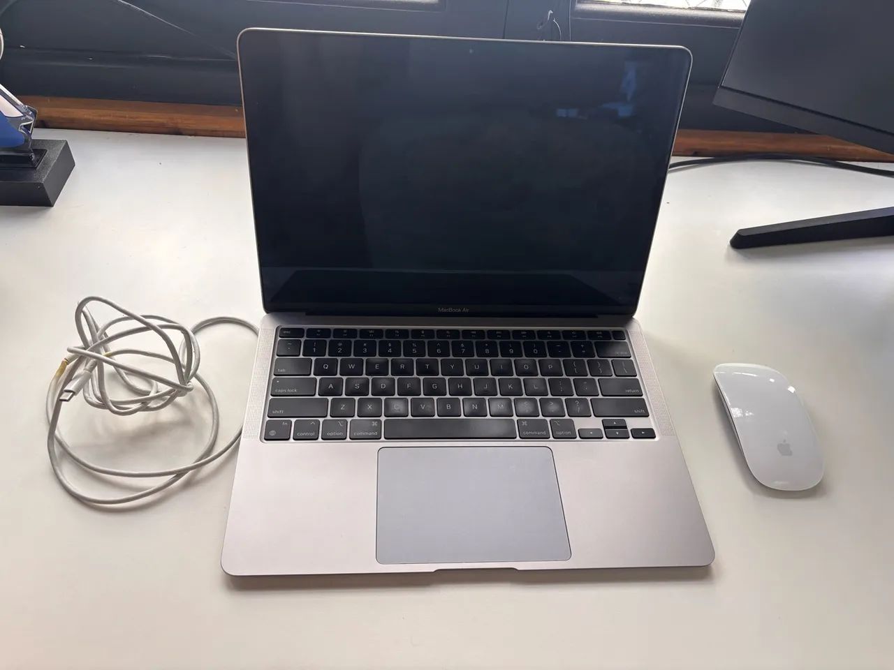 MacBook Air M1 512GB 8GB Prata + Magic Mouse - Ótimo estado - Foto 3