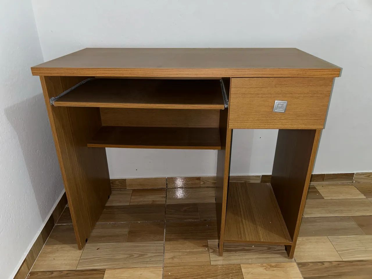 Escrivaninha para computador 