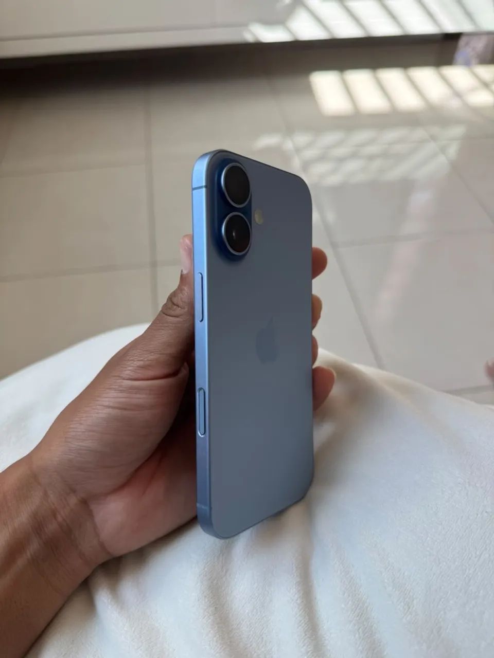 iPhone 17 convencional - Foto 3