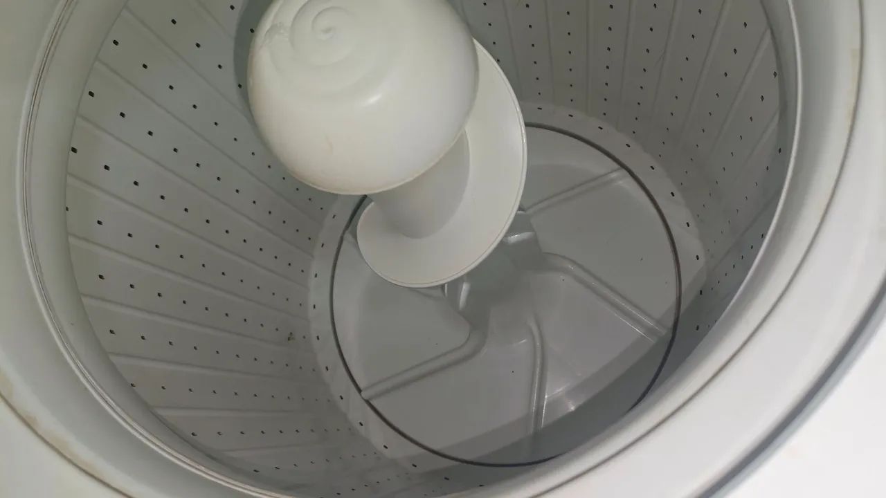 Lavadora Eletrolux 10kg com defeito  - Foto 3