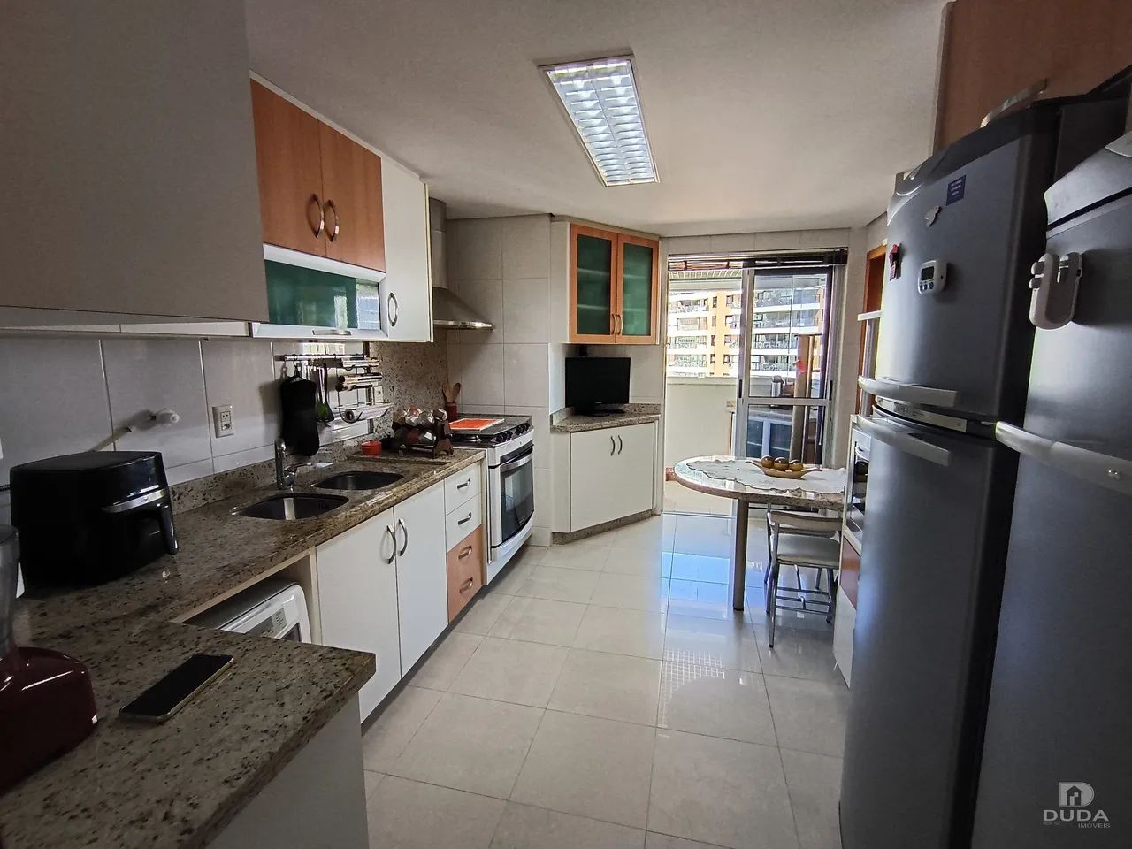 Apartamento 4 Dormitórios com 3 Vagas - Foto 5