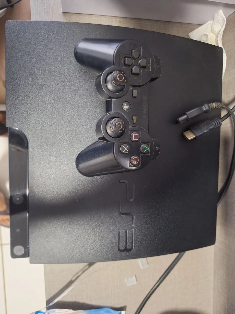 Ps3 (com defeito) + 4 jogos - Foto 3