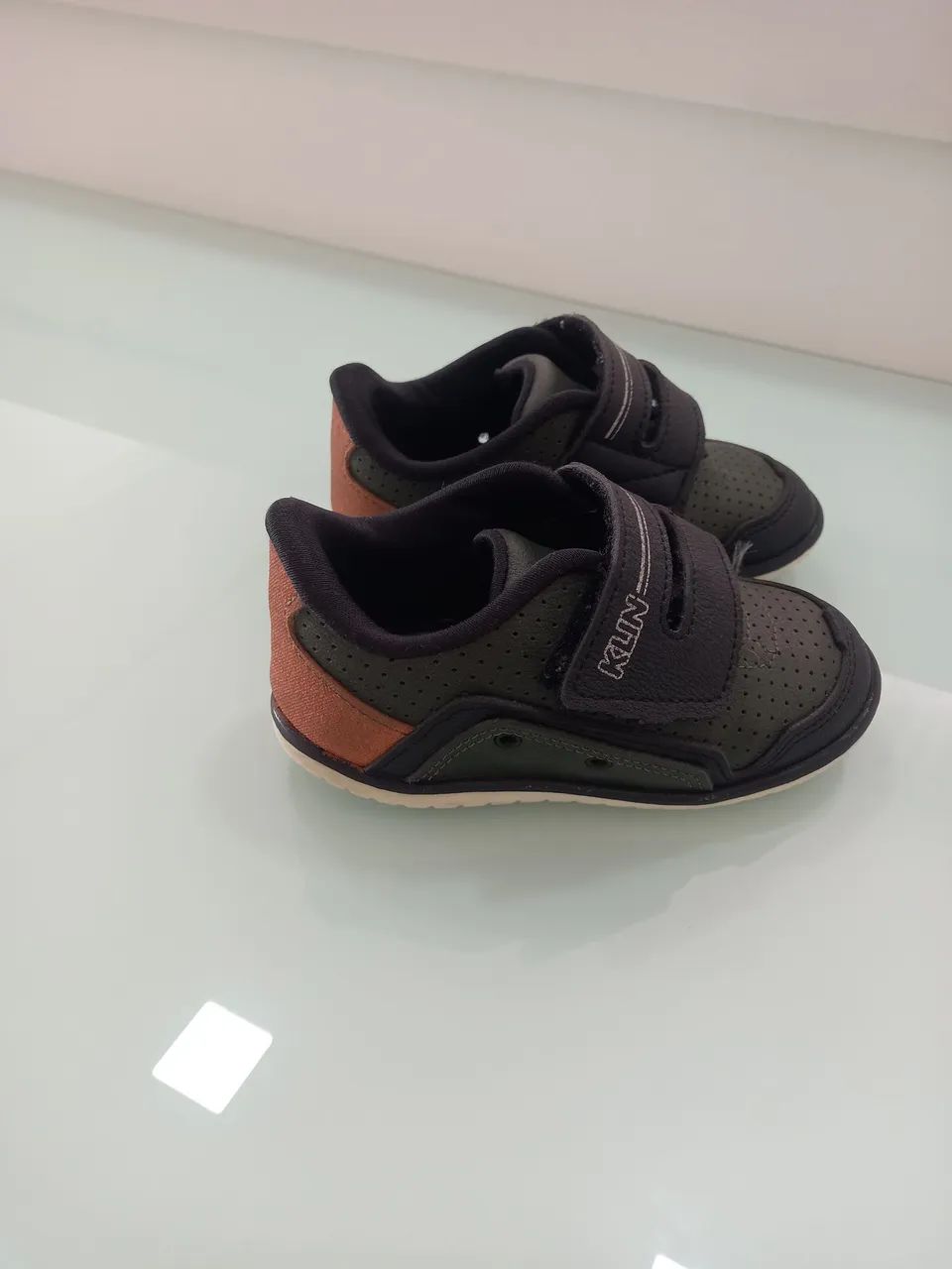 TENIS KLIN VELCRO PRETO TAMAMHO 23 - Foto 5