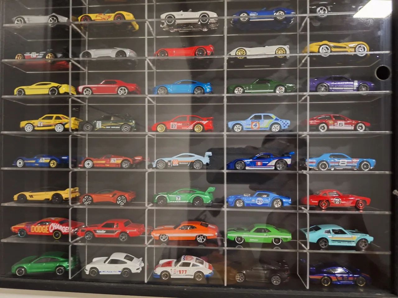 100 Hotwheels: Mostruario em MDF e acrílico. - Foto 5