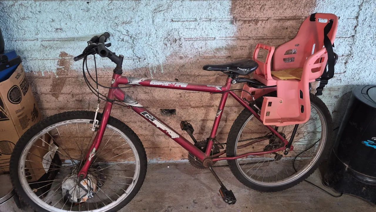 Bicicleta aro 26 com cadeirinha  - Foto 2