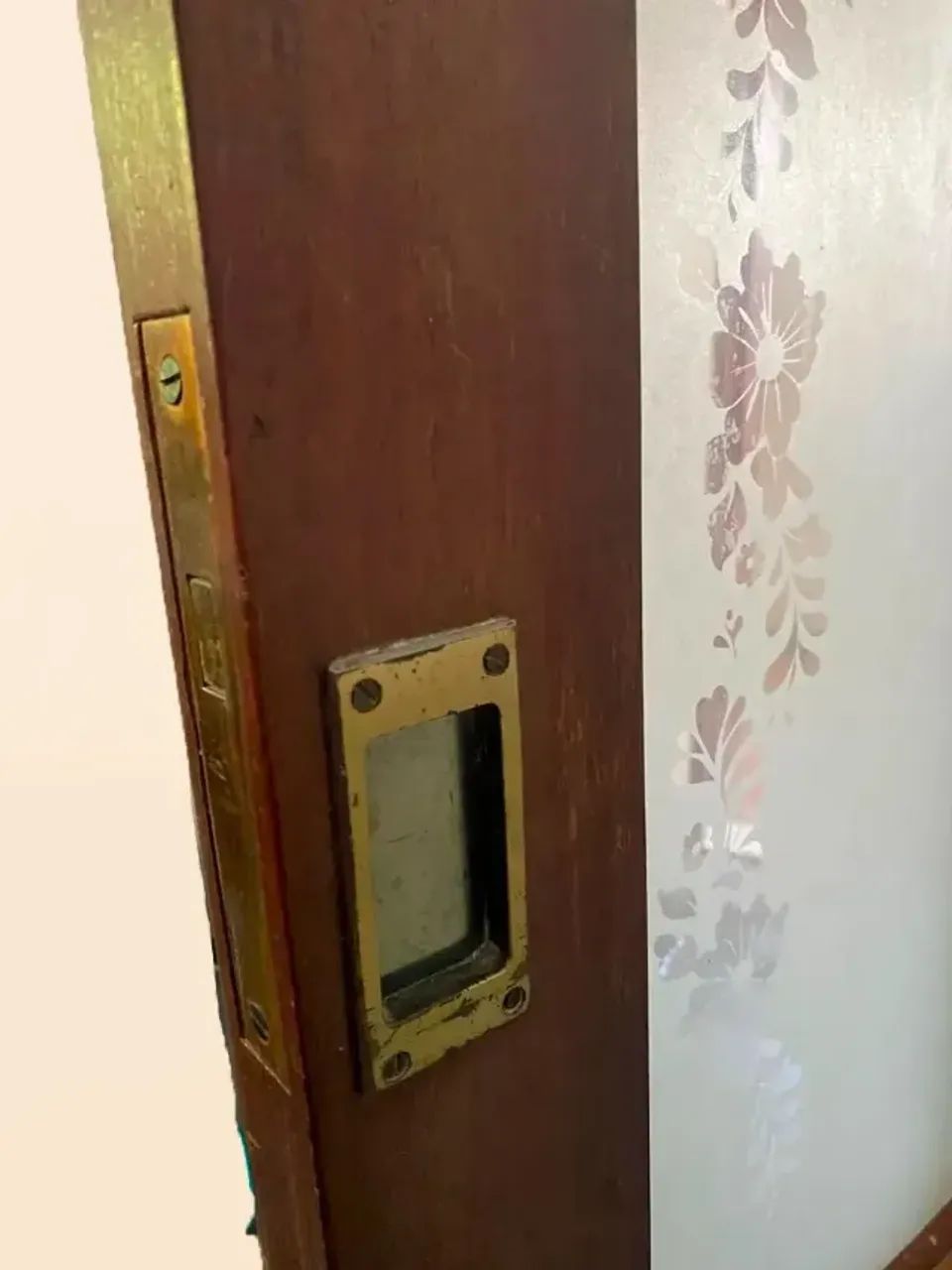 Porta De Correr Madeira De Lei Com Vidro Trabalhado Vintage - Foto 5