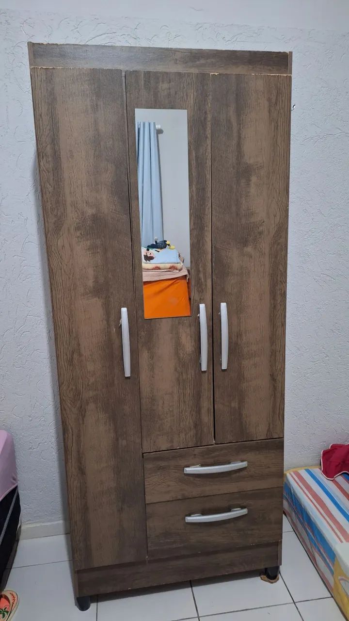 Guarda-roupa 