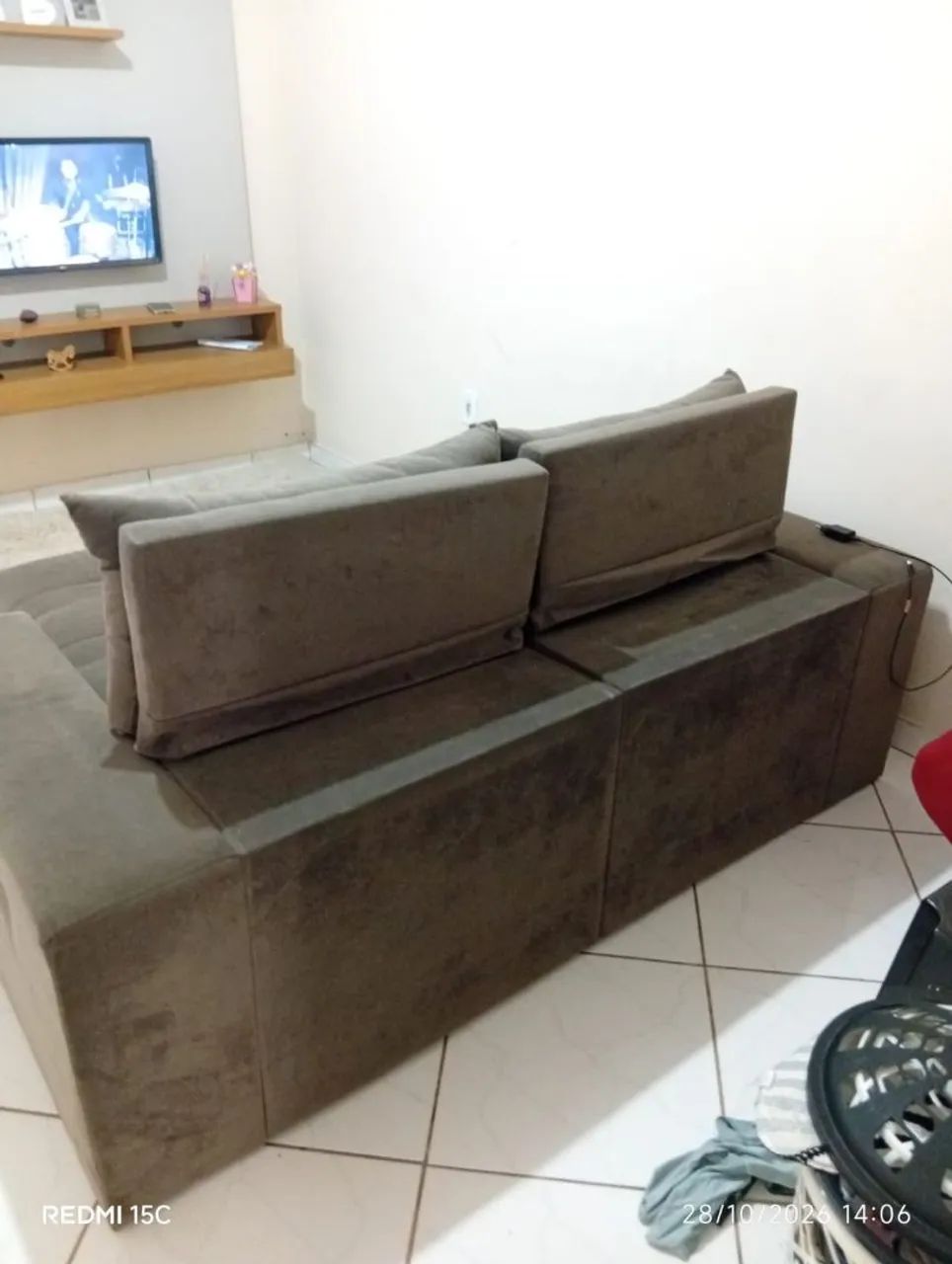 Sofa retrátil marrom 2 lugares - Foto 2