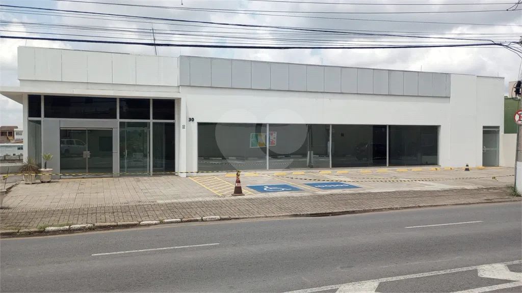 Prédio comercial para locação em Vinhedo.