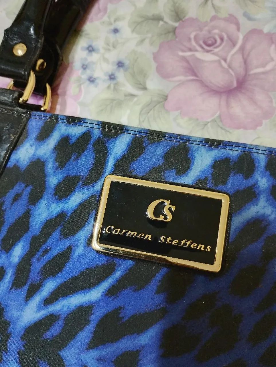 Bolsa Carmem stefaness usada no estado 