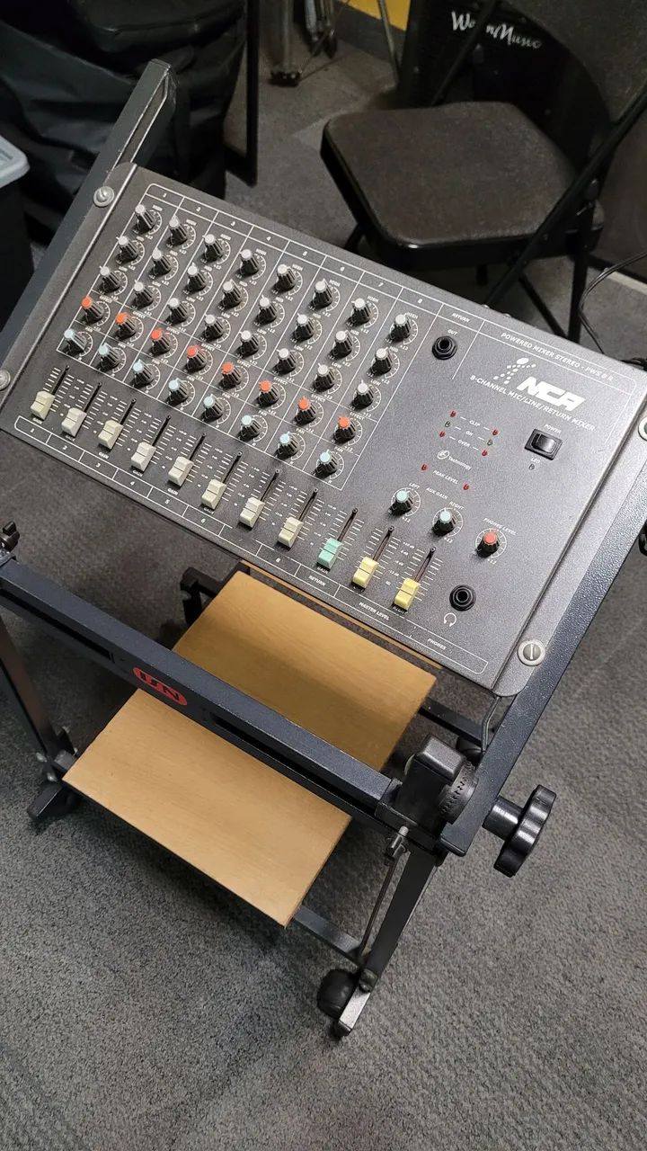 Mesa amplificada 8 canais NCA oportunidade 