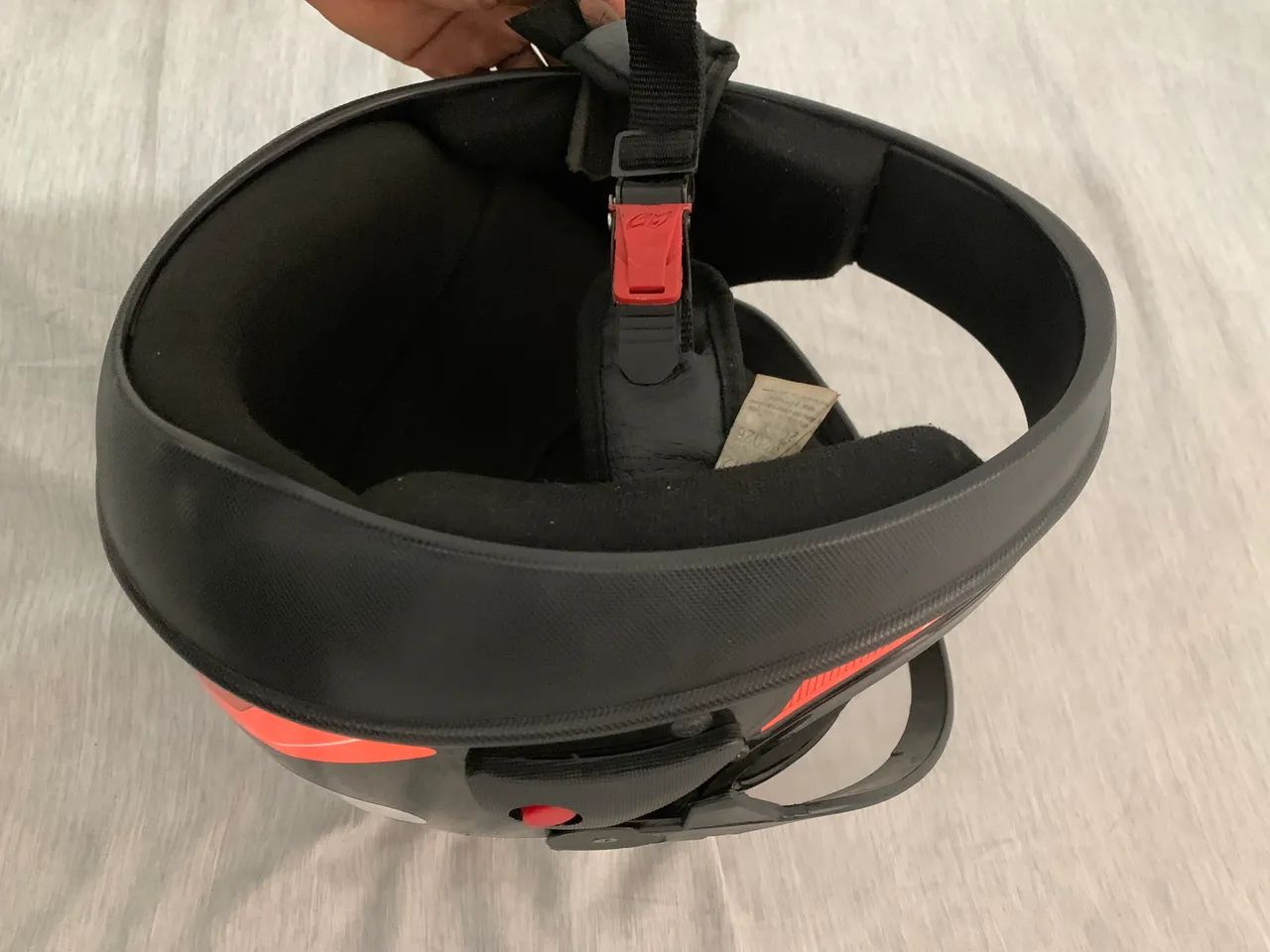 2 Capacetes por 100 p hoje. Tamanho 56 e 60 - Foto 5