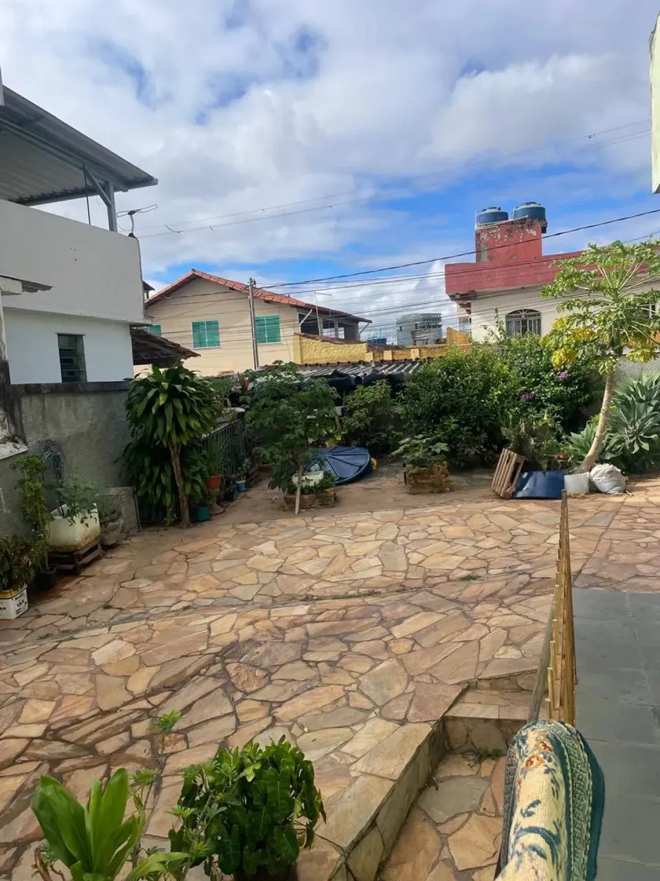 Casa com barracão de 360 m² com 4 quartos 2 banheiros 4 vagas - Foto 2