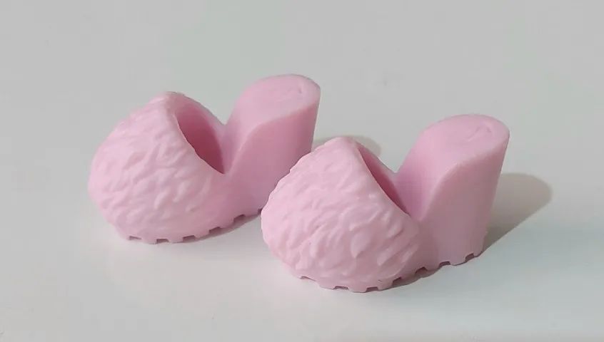Sapatos das bonecas Naturalistas
