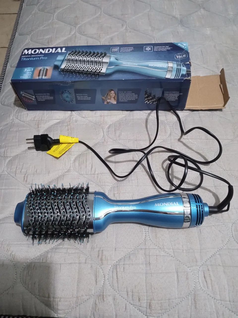 Escova Mundial secadora Titanium pro.