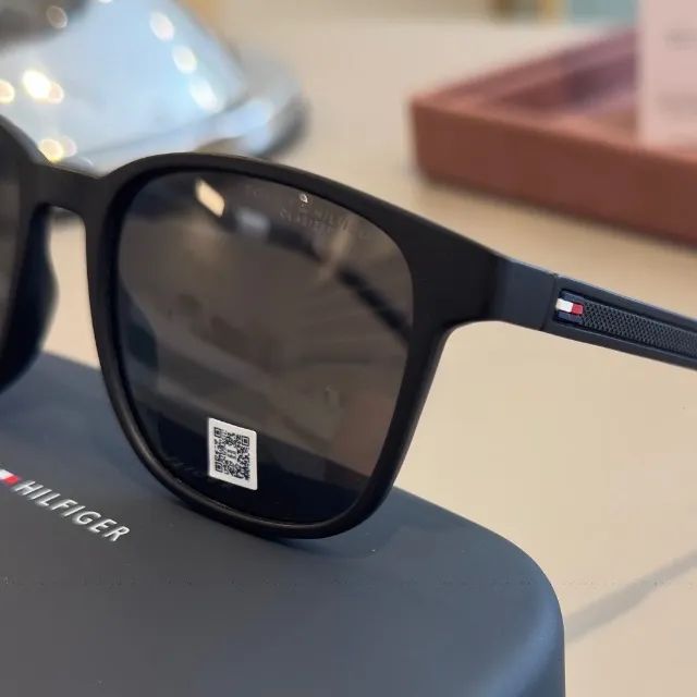  Óculos de sol Tommy Hilfiger  - Foto 2