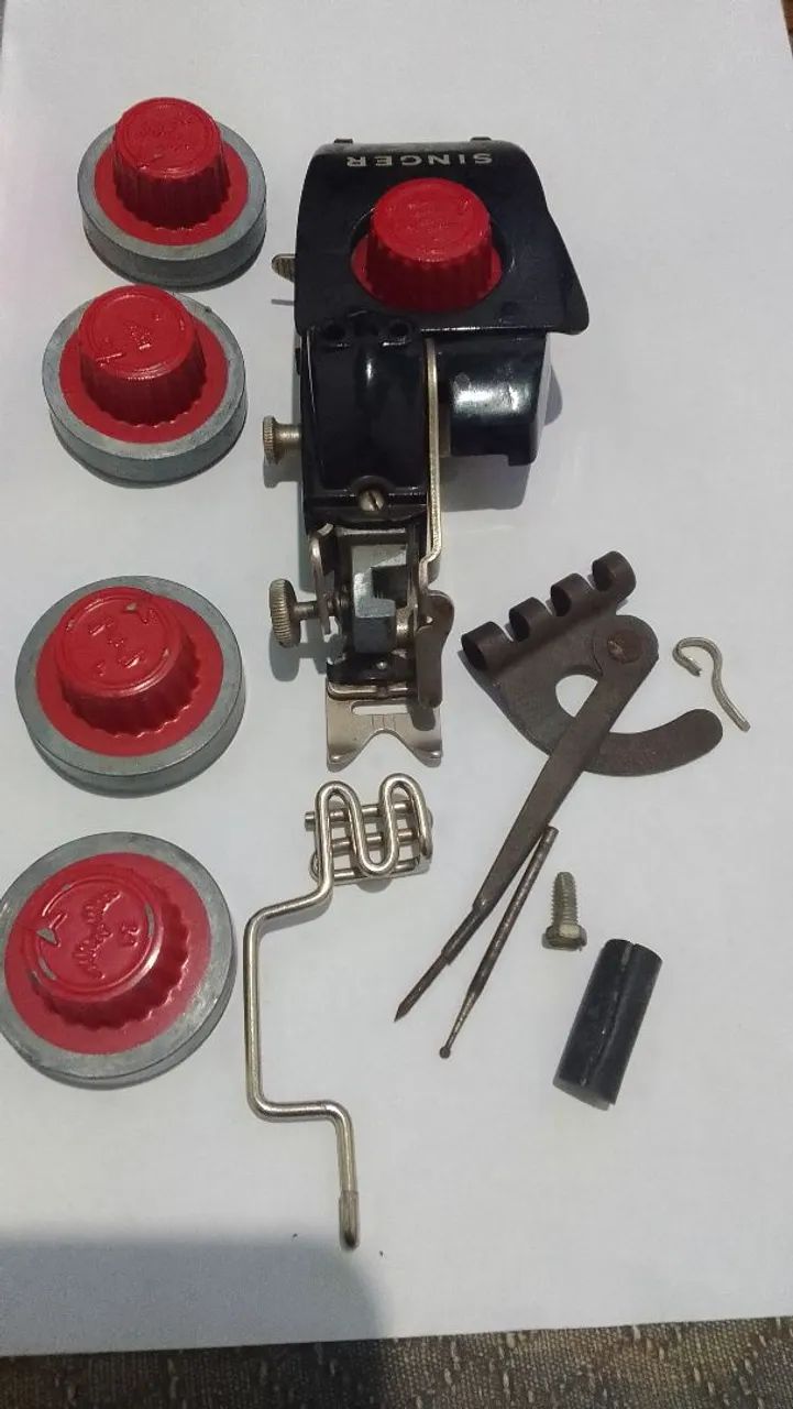 Kit Original Singer Ziguezague Antigo com caixas peças e manual  - Foto 2