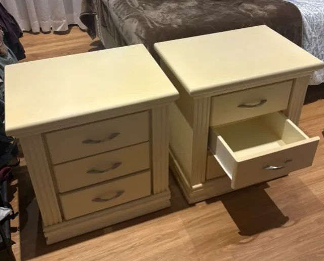 Quarto completo - cômoda, 2 criados-mudos, cabeceira e 2 guarda-roupas - Foto 3