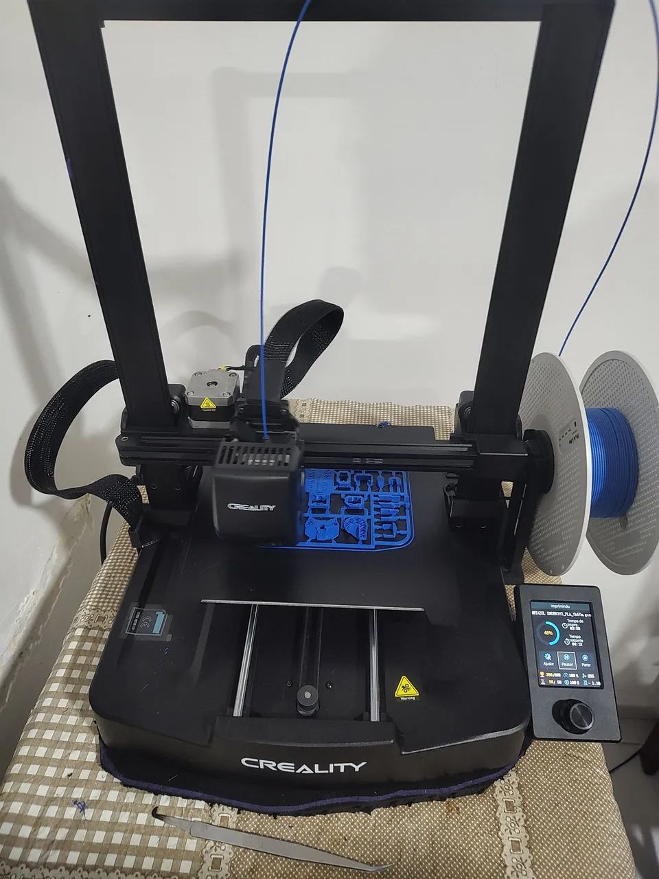 Vendo impressora 3D Creality Ender 3 V3 SE - Foto 2