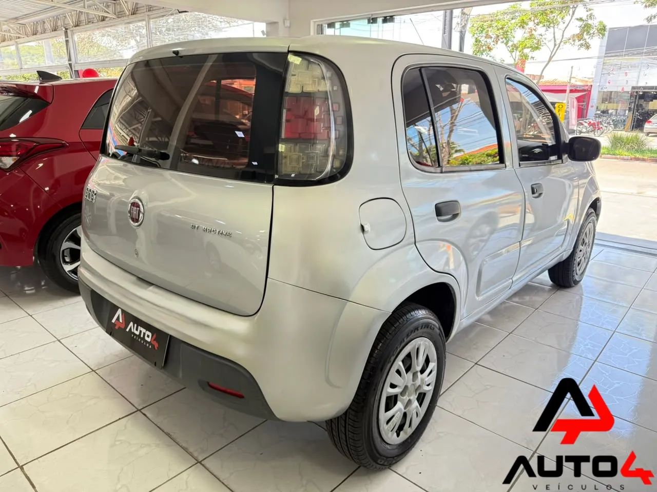 Fiat Uno Attractive 1.0 Flex 6V 5P 2017 - Foto 5