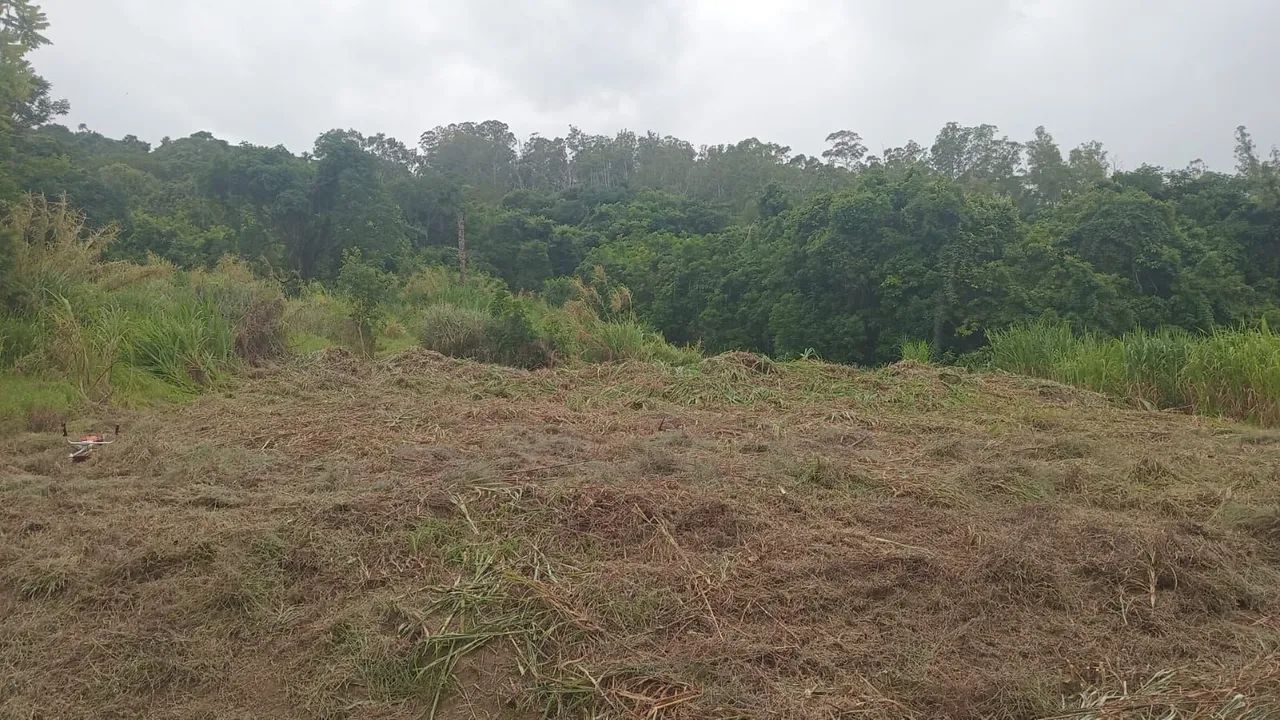 TERRENO COM EXCELENTE LOCALIZAÇÃO 
