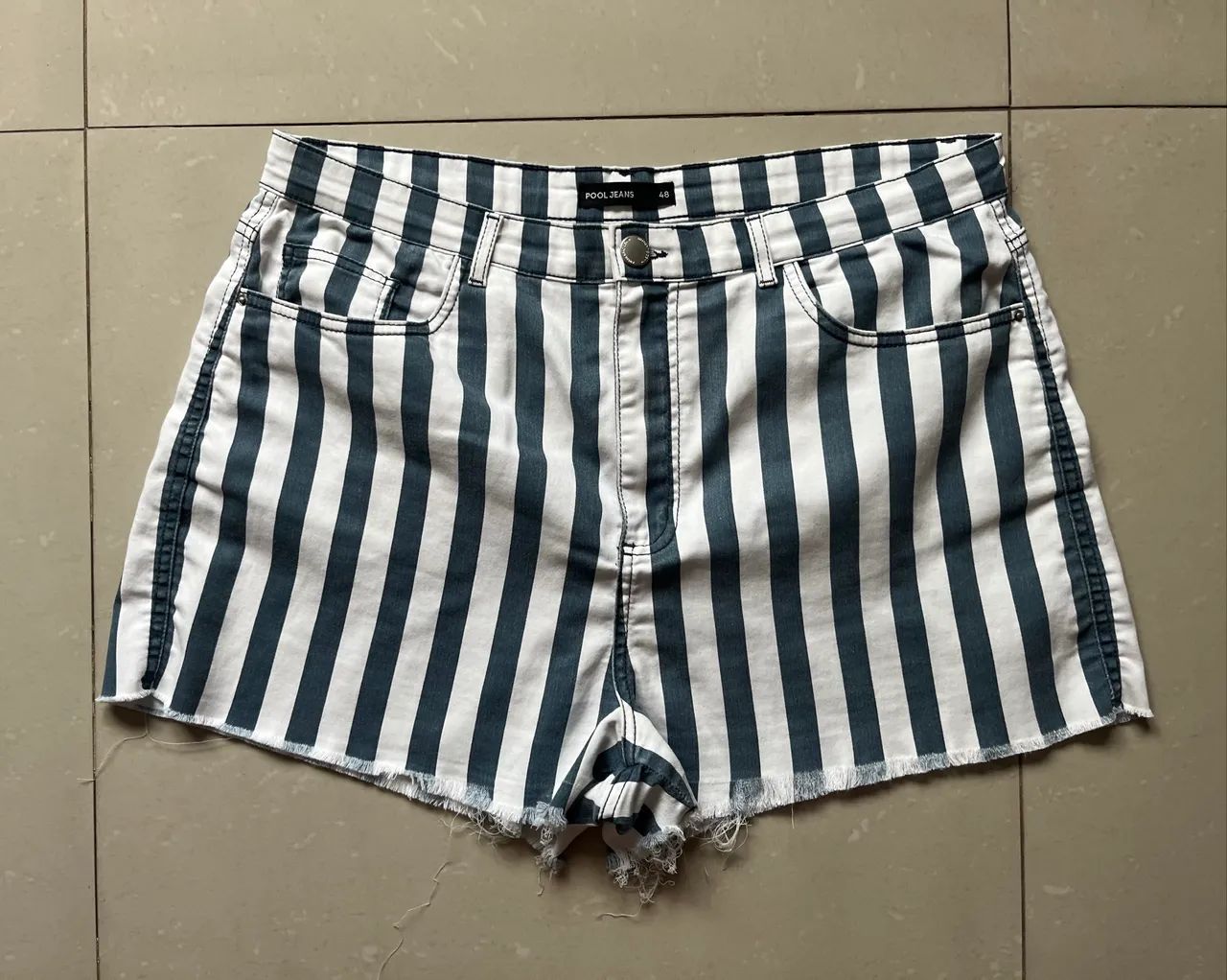 Bermuda Jeans Listrada 