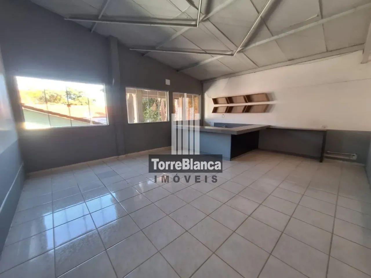 Galpão / Barracão para locação, 1100 m², 5 salas, 4 banheiros, Estacionamento com 20 vagas - Foto 10