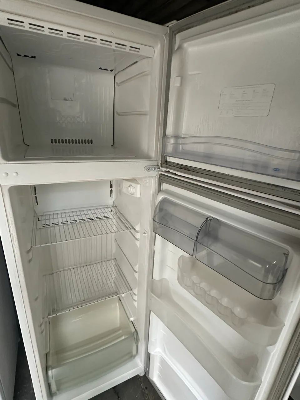 Vendo geladeira  - Foto 2