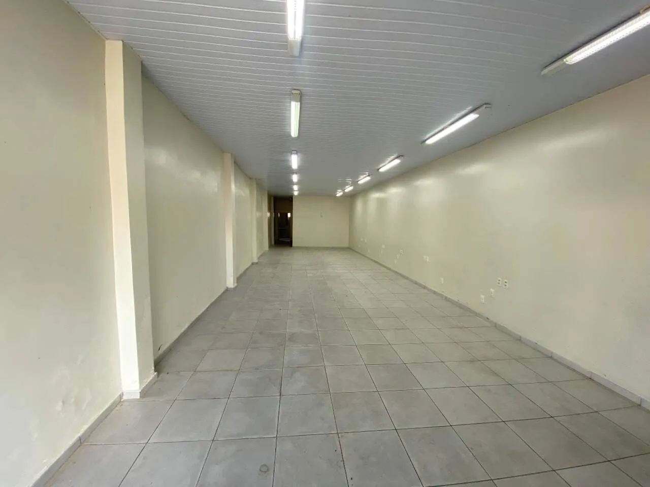 Aluga-se Ponto Comercial  Bairro Marques - Foto 2