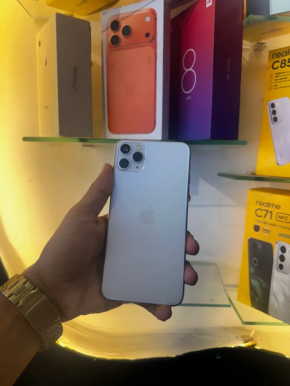 IPHONE 11 PRO MAX - Foto 3