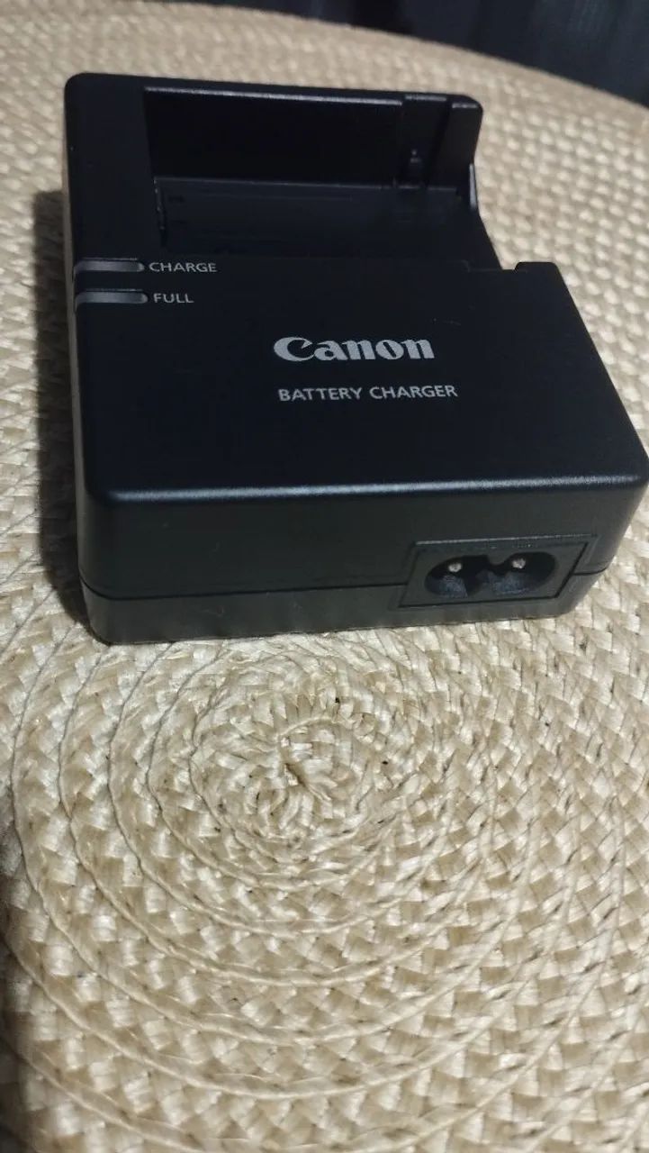Carregador Original Canon Modelo:LC-E8E R$:100 Reais  - Foto 4