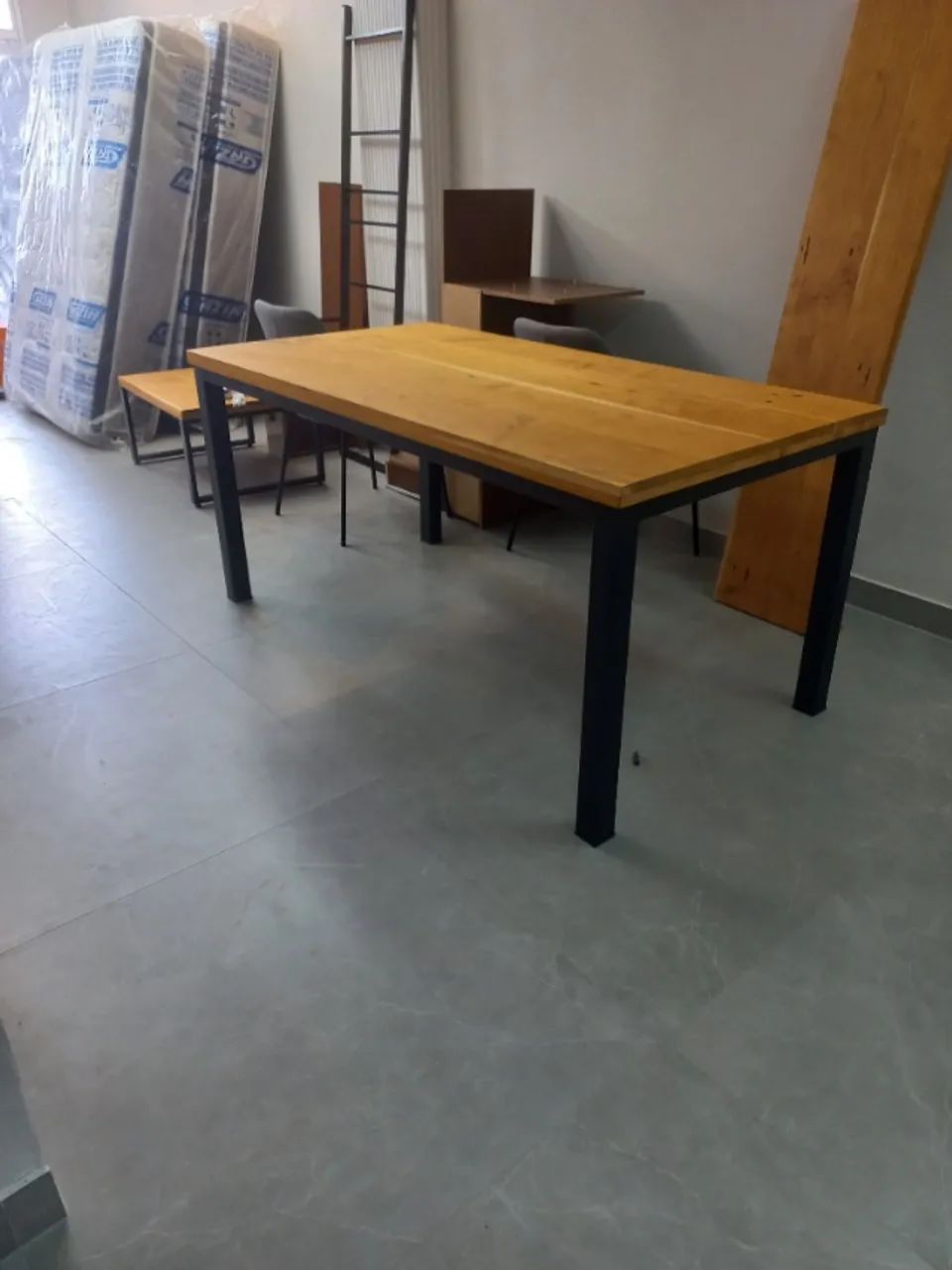 Mesa estilo industrial