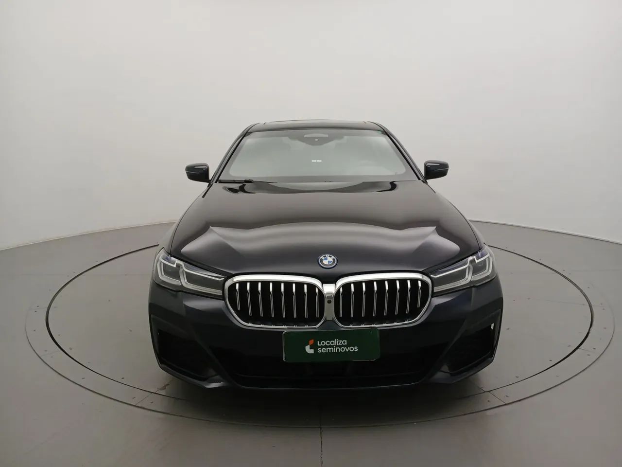 BMW Série 5 530E M Sport 2.0 Turbo Híbrido Aut., foto 8 de 18