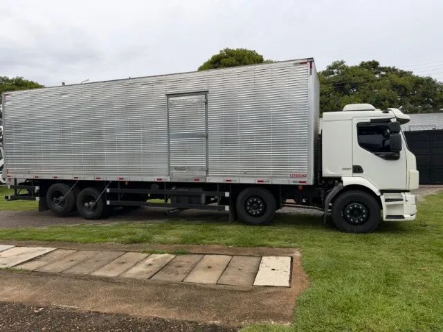 CAMINHAO VOLVO - Foto 2