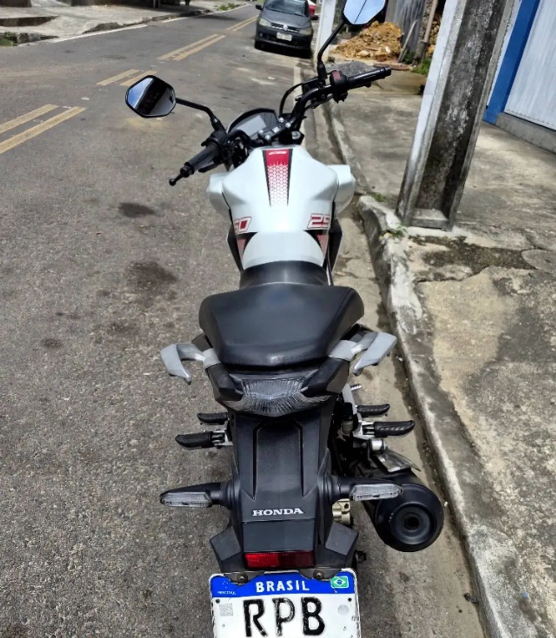 Cb 250 - Foto 3