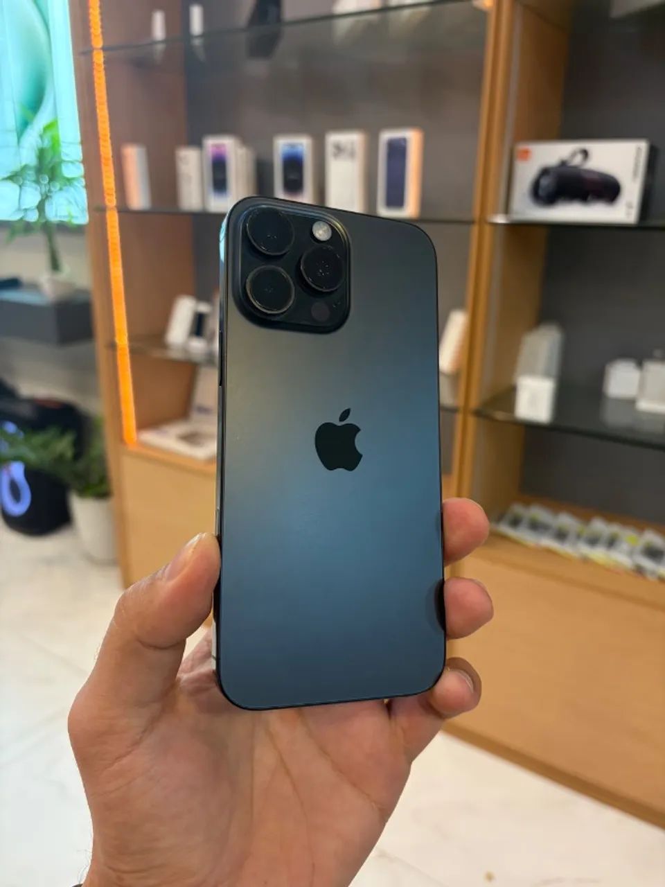 iPhone 16 Pro Max 256gb Seminovo