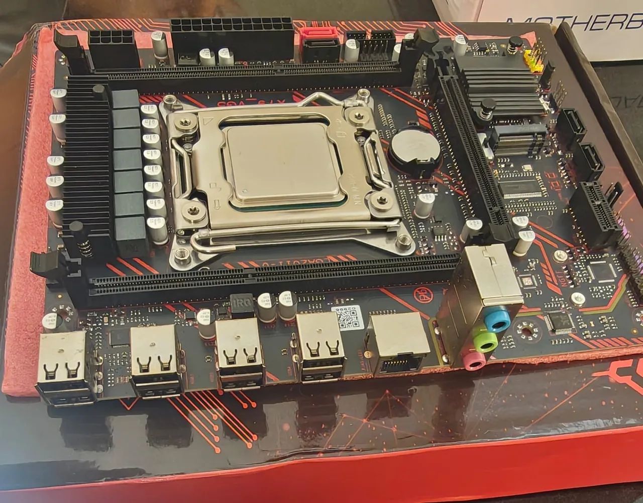 Placa-mãe ZSUS X79-VG5 com processador