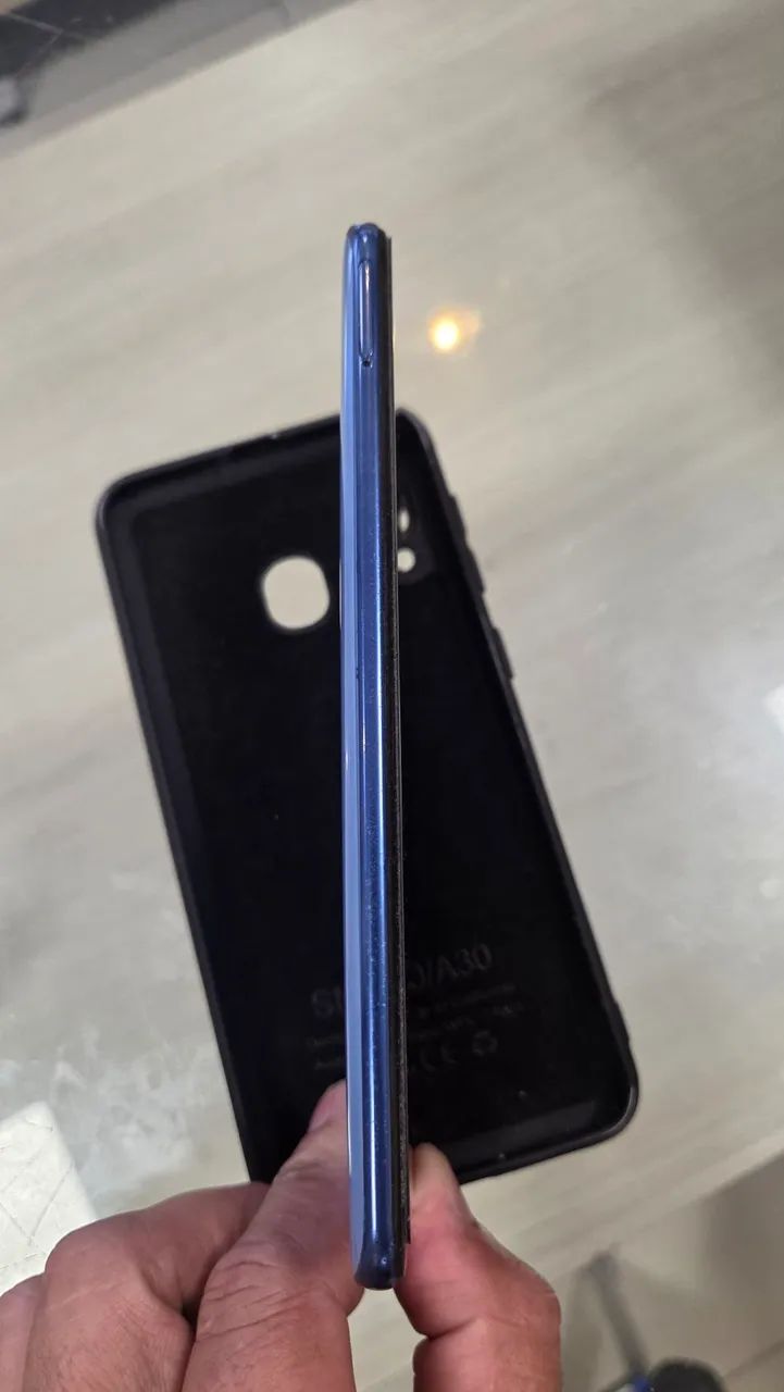 Vendo celular Samsung A30 - Foto 4