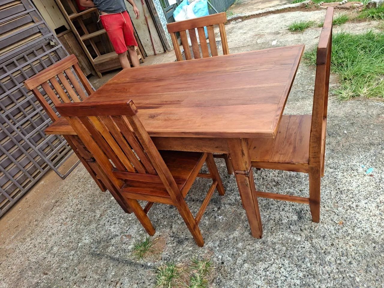 Mesa com 4 cadeiras  - Foto 4