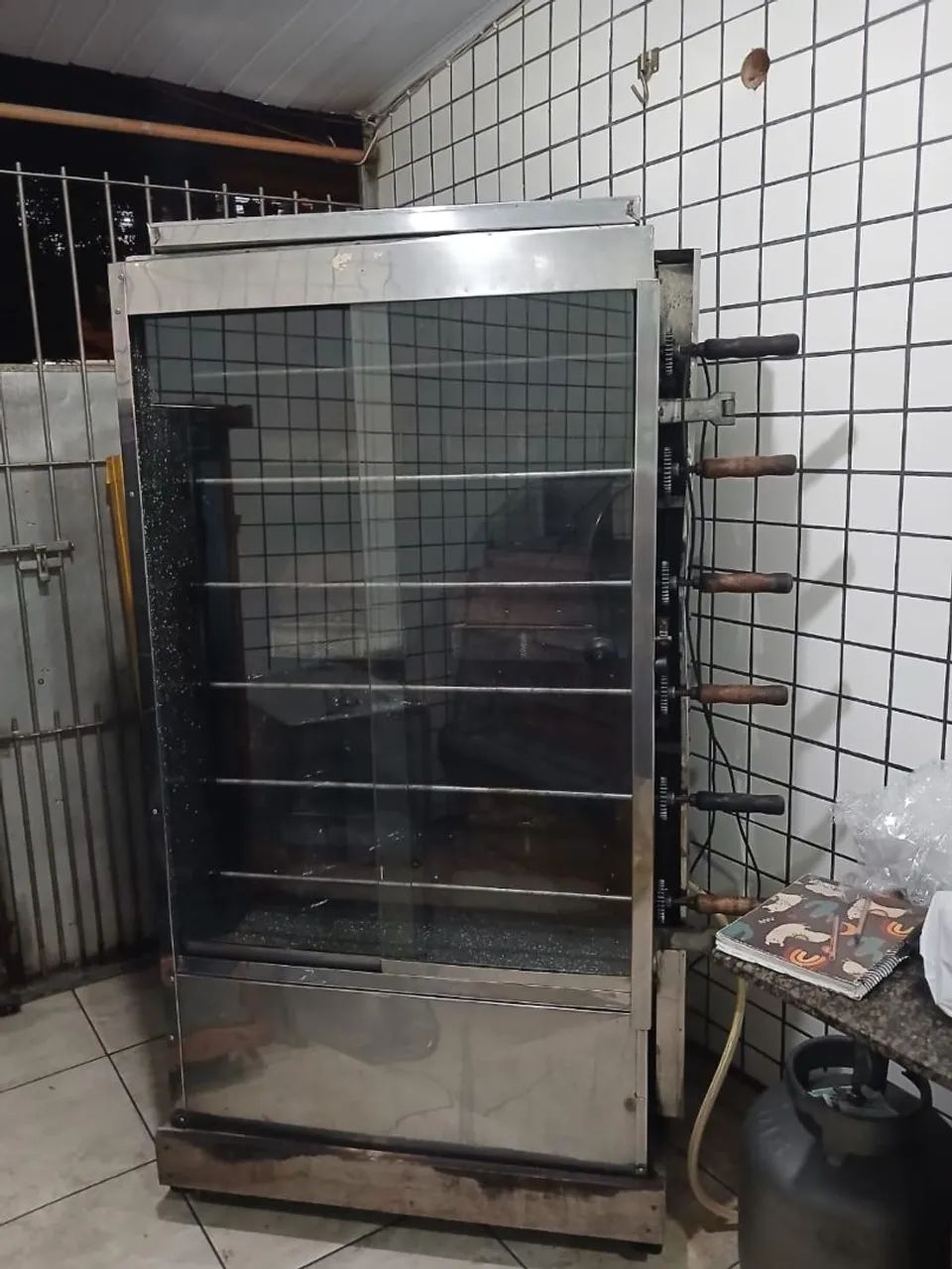 Vendo máquina de assar frango  - Foto 2