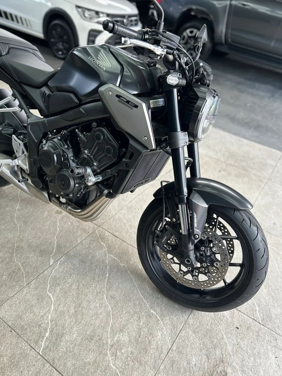 CB 650R 2024  - Foto 2
