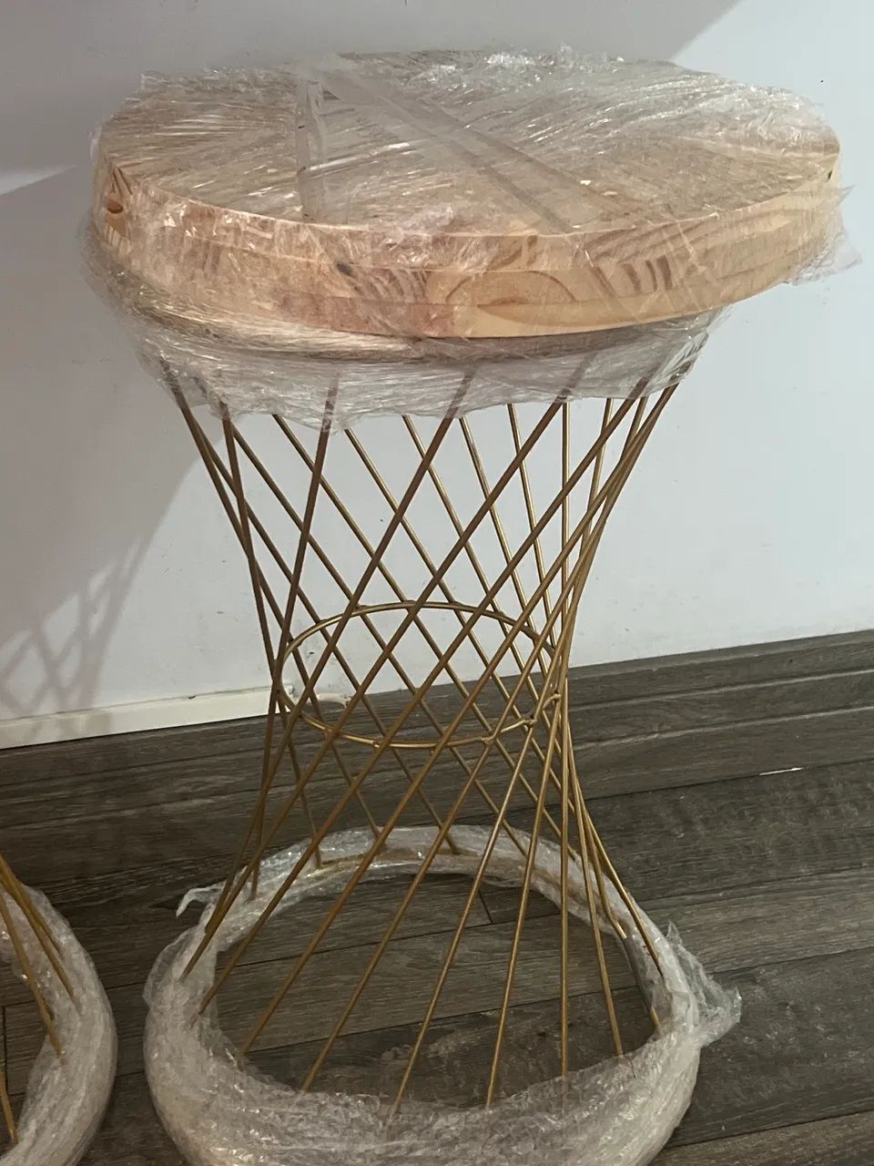 TRIO DE MESAS DECORATIVAS! - Foto 3