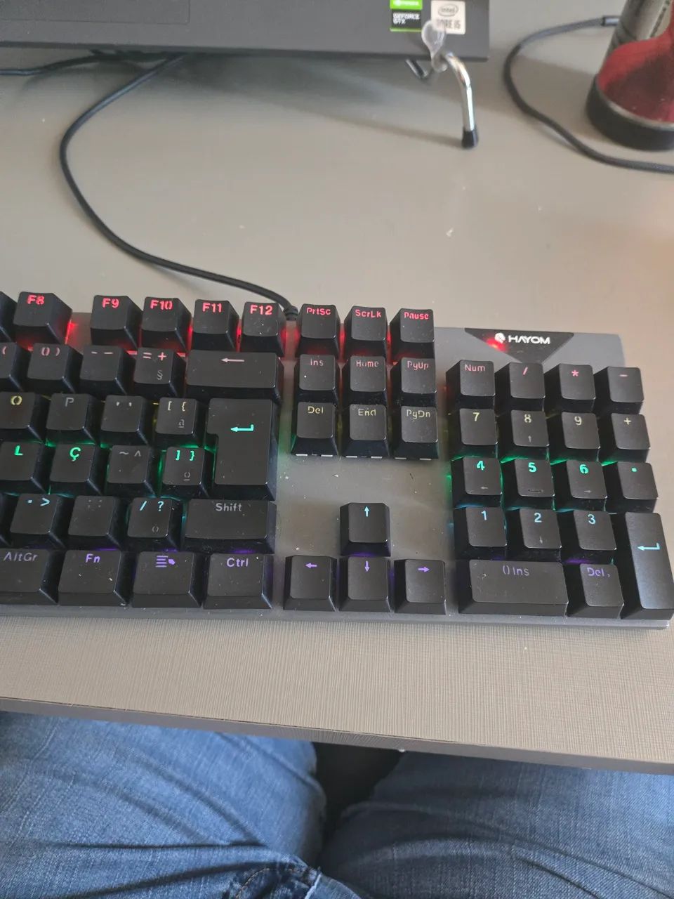 Teclado mecânico rgb ABNT2 e cabo USB  - Foto 2