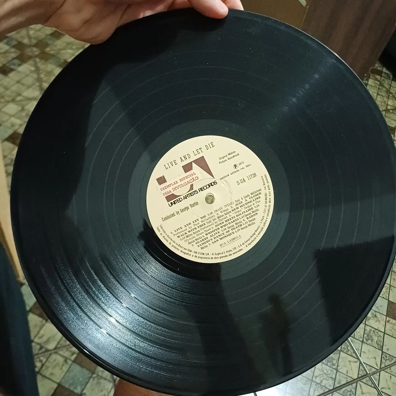 Lp vinil 007 live and let die com Paul McCartney  - Foto 3