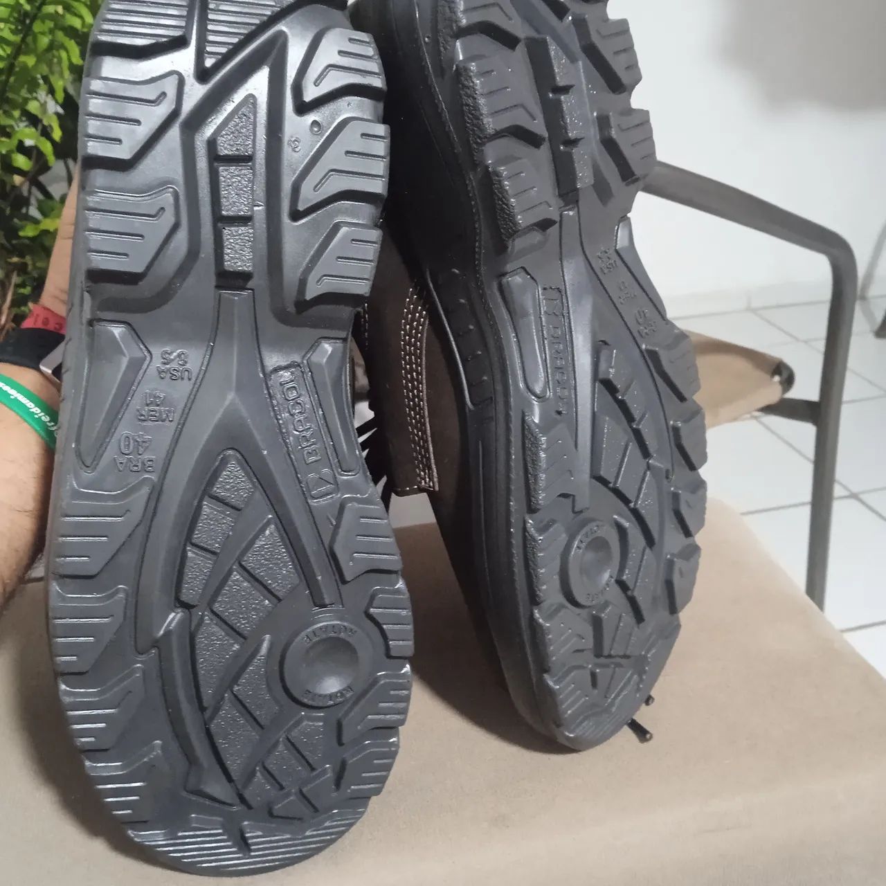 Bota Bracol Nobuck Marrom PU - N40 - Foto 3