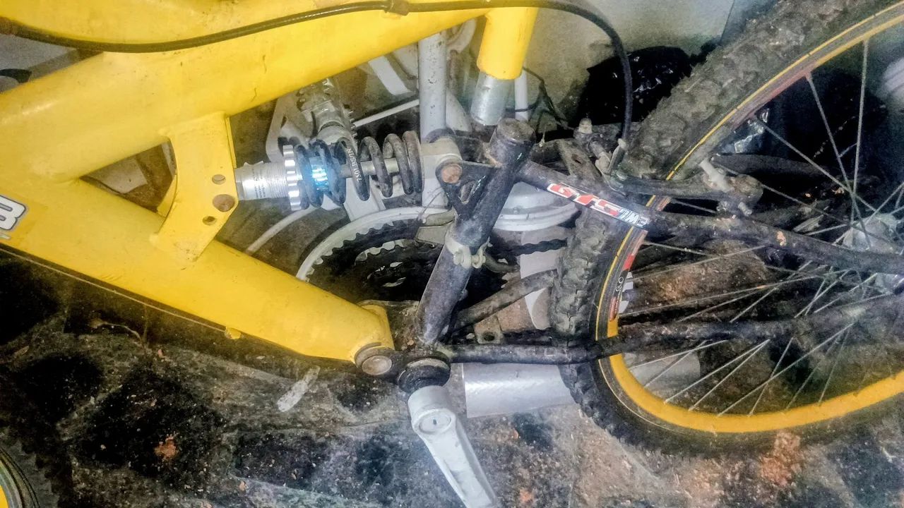 Bicicleta aro 29 com amortecedor - barato - Foto 5