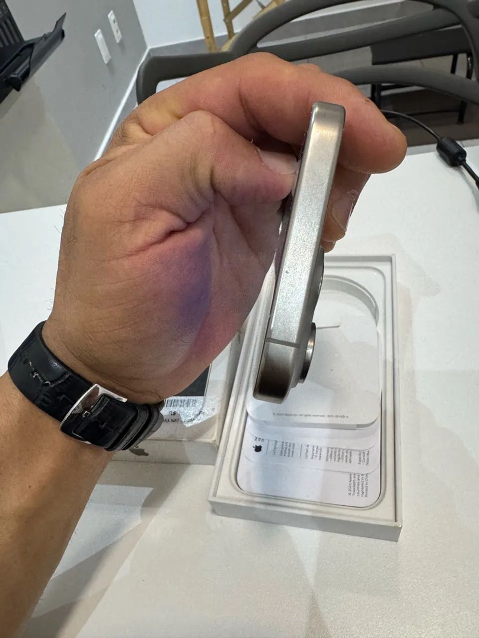 iPhone 15 Pro Max 256 Gb - Foto 2